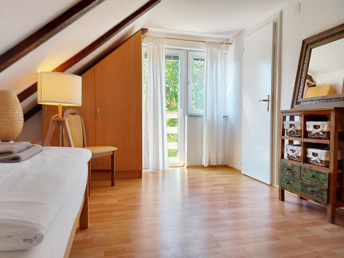 Peter'S Pine Cottage Korenica Zewnętrze zdjęcie